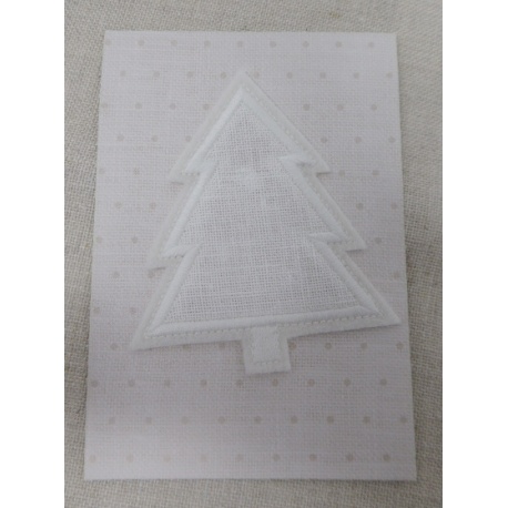 Etiquette sapin en lin à broder - 7.5 X 9cm Etiquette sapin en lin à broder - 7.5 X 9cm