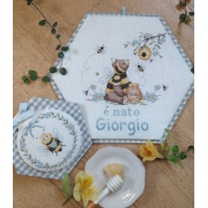 Happy Bees - A little Honey is on the way